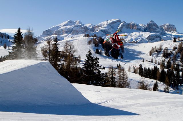 Vacanze estate ed inverno in Alta Badia Immagine: vacanze in famiglia